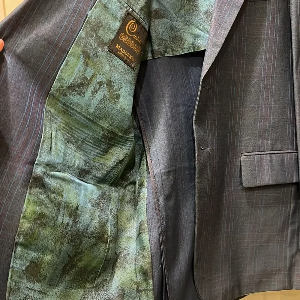 Madden’s Arcadia, LA Curly Men’s Sports Coat Blue Grey w Blue & Red Stripes